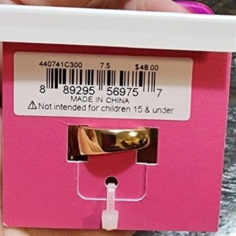 BETSEY JOHNSON Brunch-Themed Flower Blossom & AB Crystals Ring Size 7.5 NEW NWT - Picture 5 of 5